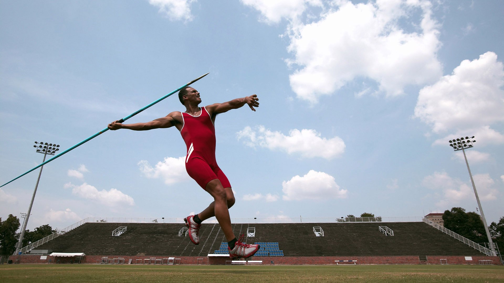 极限全天候运动秀：跨越天气的挑战